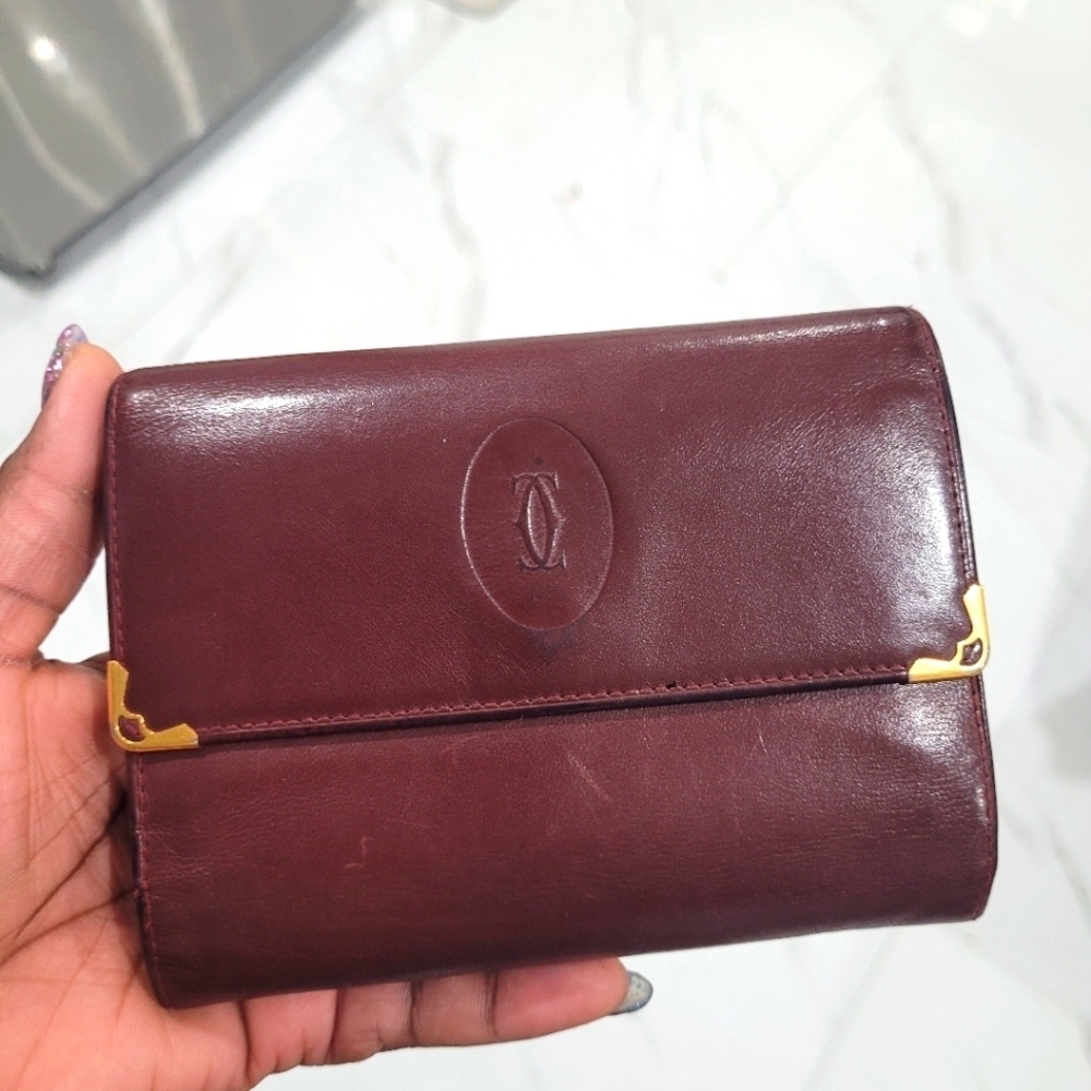 💜▪️CARTIER ▪️ kisslock wallet ✨️🍍